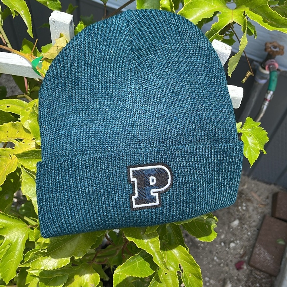 PINK VS Rib Knit Beanie In Black Ivy P Logo Graphic - Picture 8 of 12